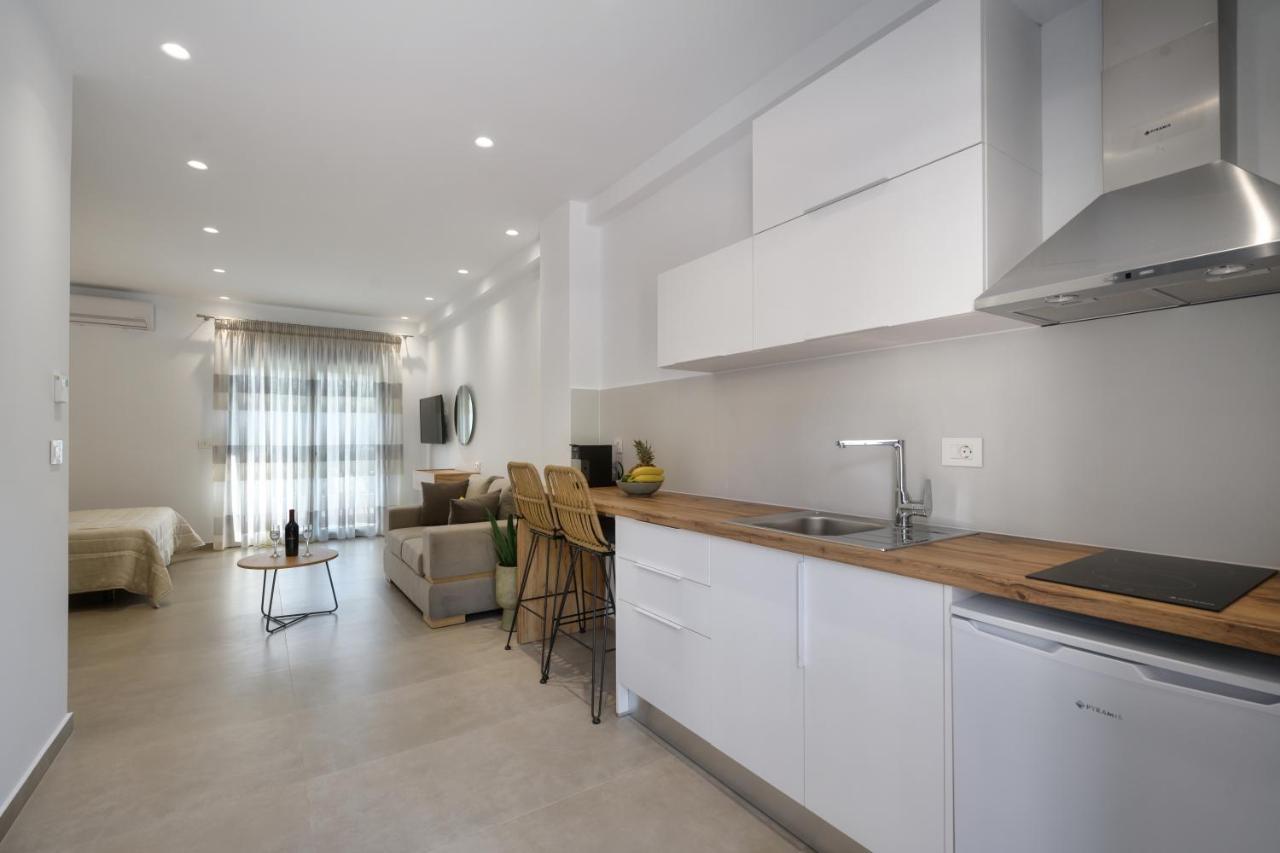 Suites Of Happiness Parga Luaran gambar