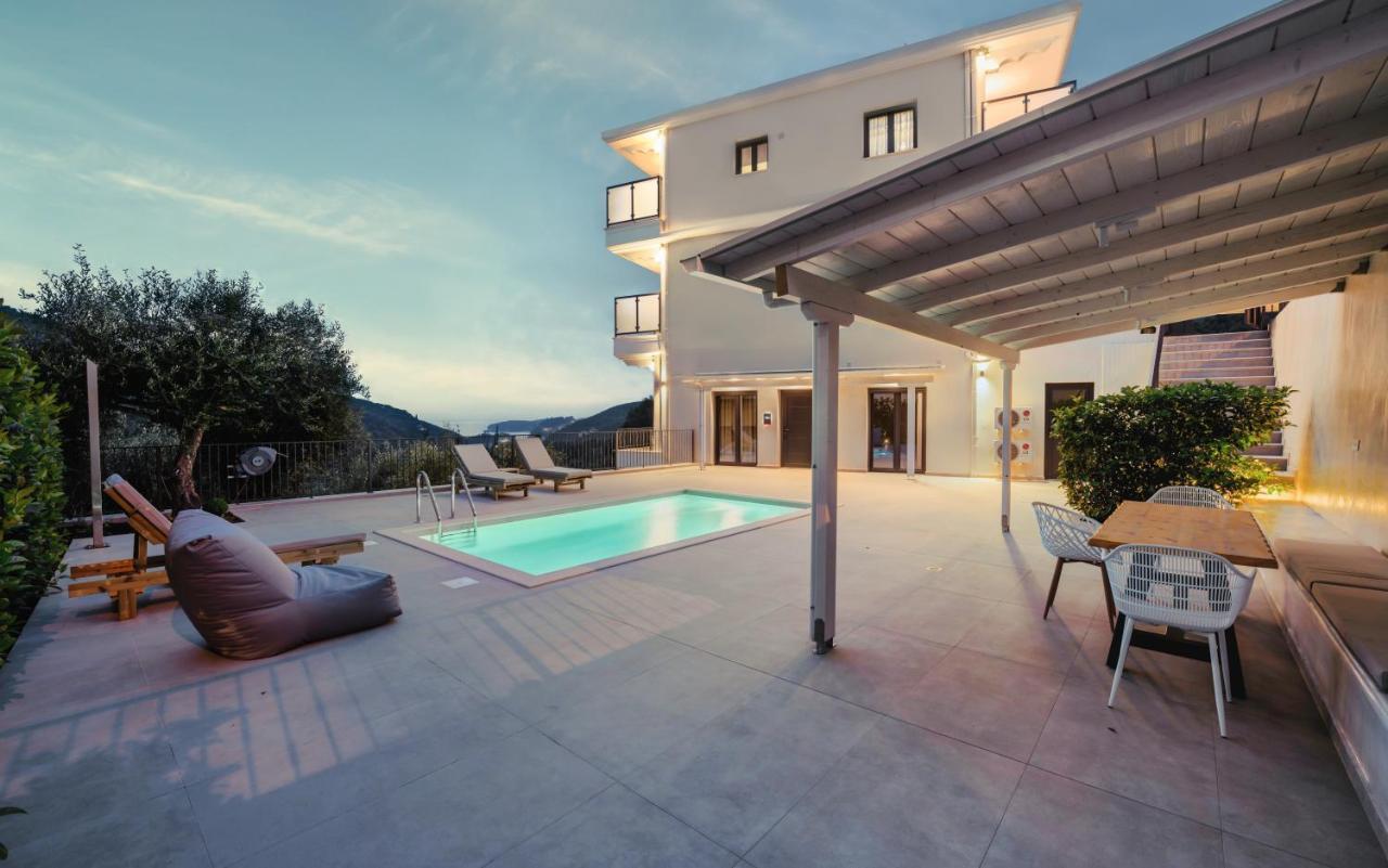Suites Of Happiness Parga Luaran gambar